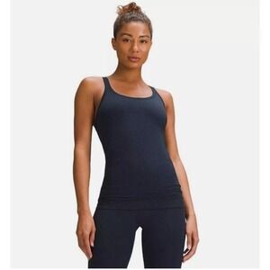 Lululemon Women's Racerback Athletic Geometric Scoop Neck Blue Tank Size 6